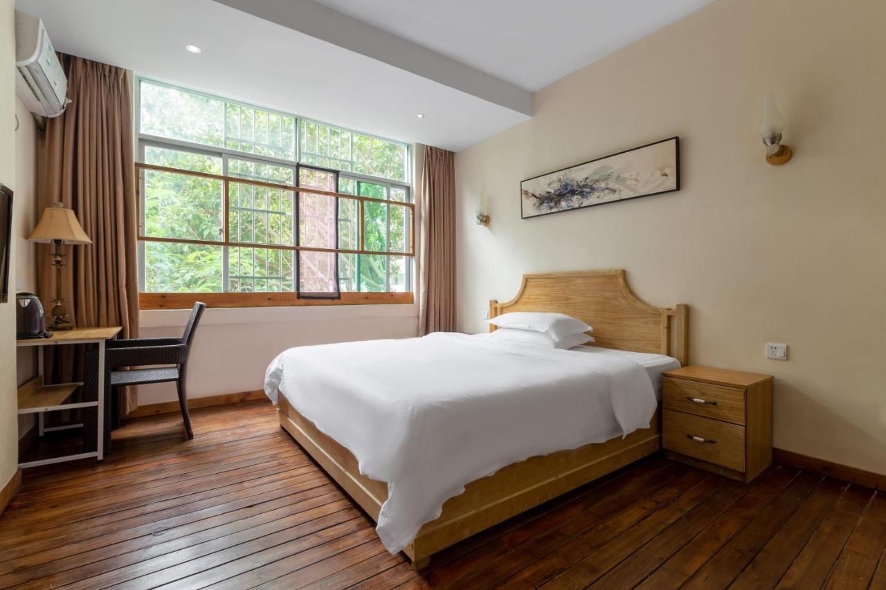 Sanya Bluesky International Youth Hostel Экстерьер фото