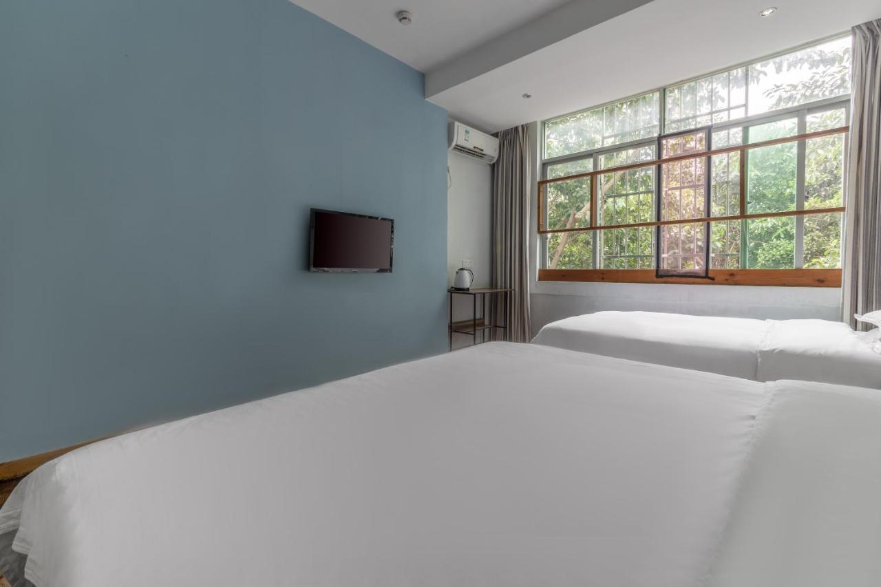 Sanya Bluesky International Youth Hostel Экстерьер фото